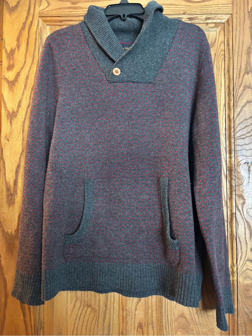 Men's V-Neck Shawl Pullover Sweater in Charcoal and Maroon
